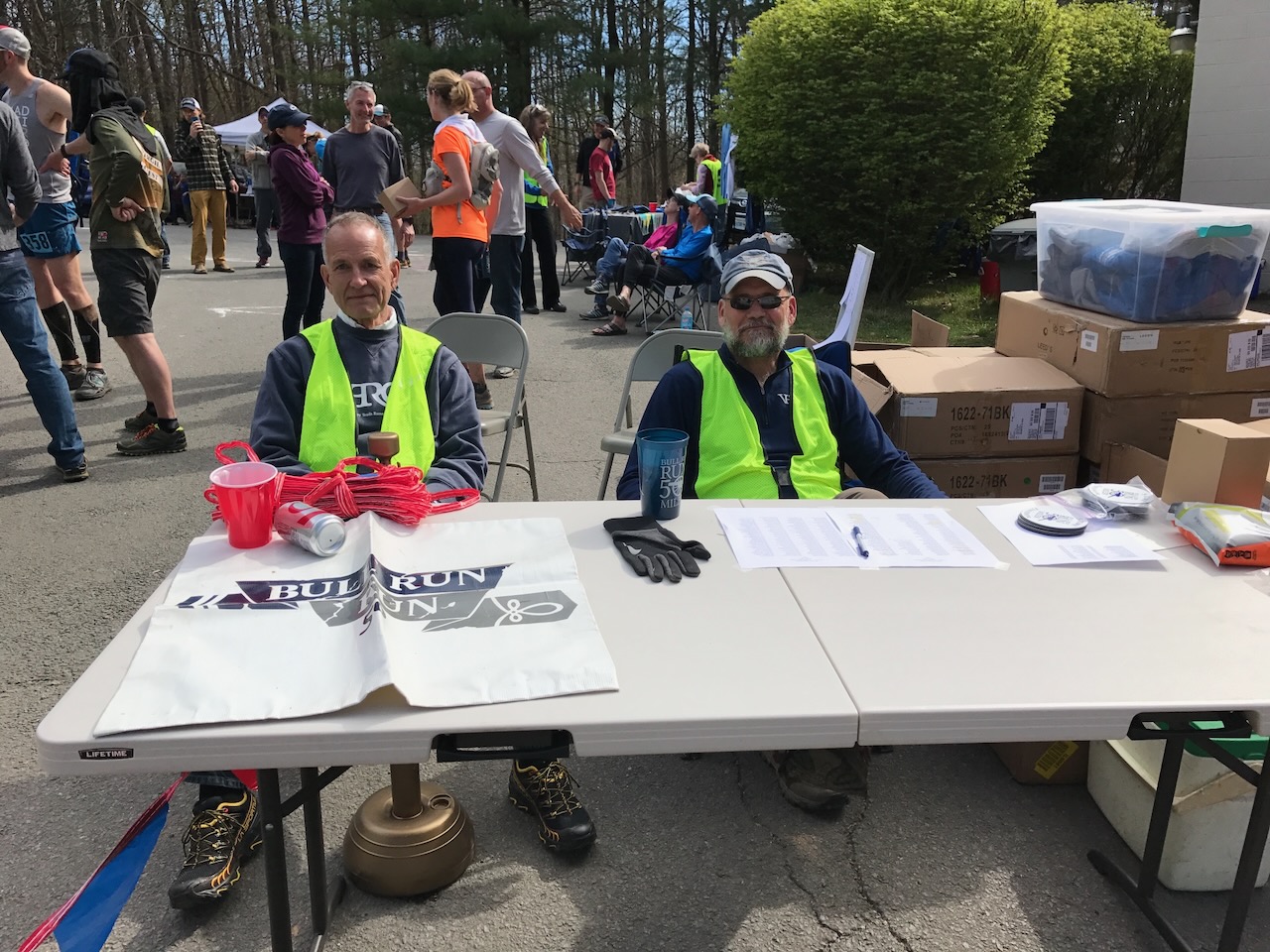 Alan and Charlie Miracle volunteering at the BRR finish line in 2017