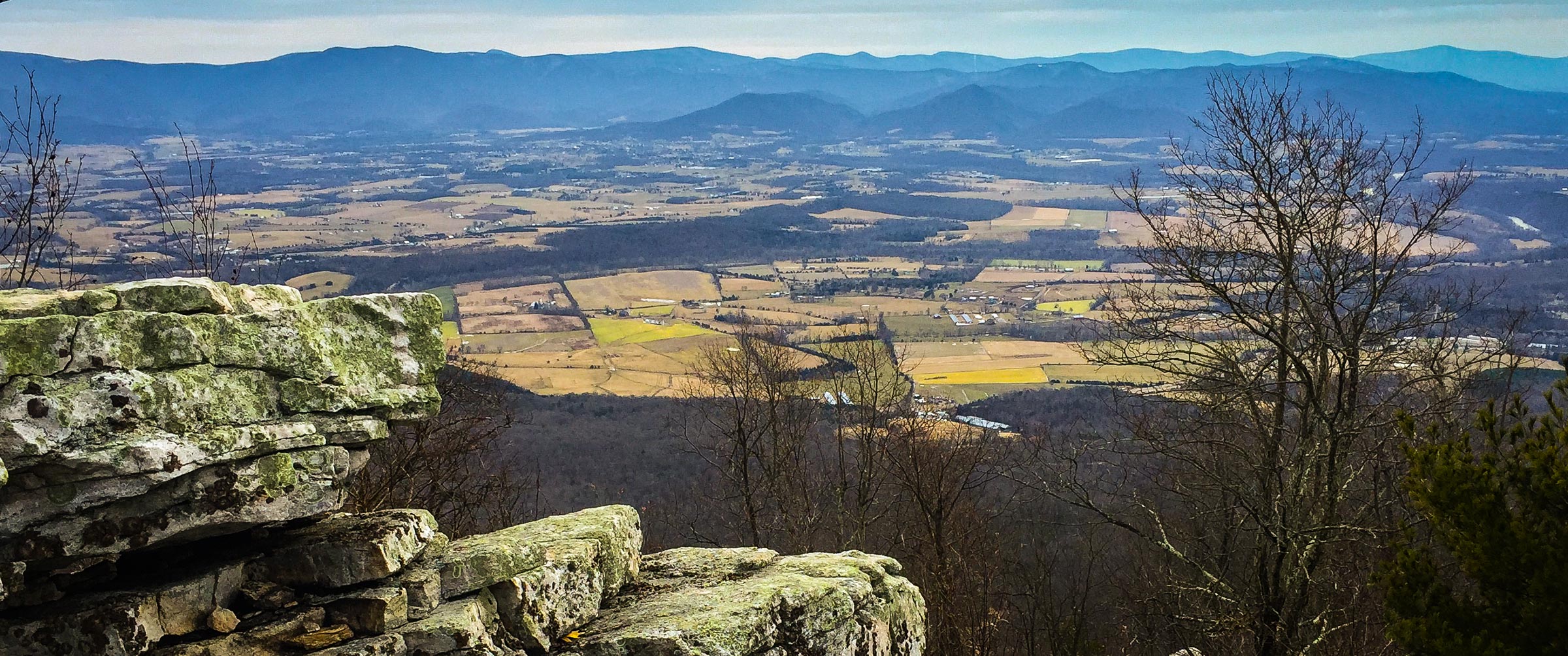 Panoramic views of Shenandoah National Park and Page Valley from Strickler Knob